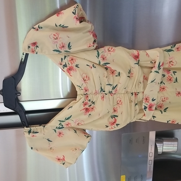 💕PALOMA BLUE💕 Evie Gathered Floral-Print Crepe Midi Dress Yellow Medium M NWOT - Picture 13 of 16